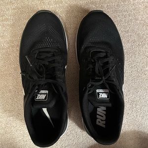 Nike Women’s Flex Run 2016 Black Size 10.5